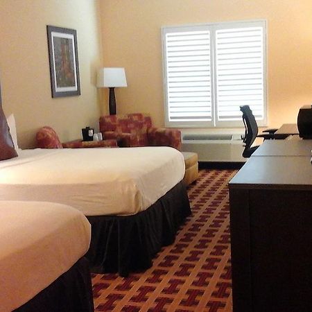 Crystal City Sagebrush Hotel מראה חיצוני תמונה